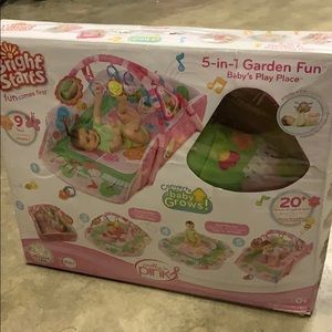 {Bright Starts} Garden Play Mat